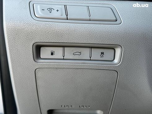 Hyundai Sonata 2015 серый - фото 16