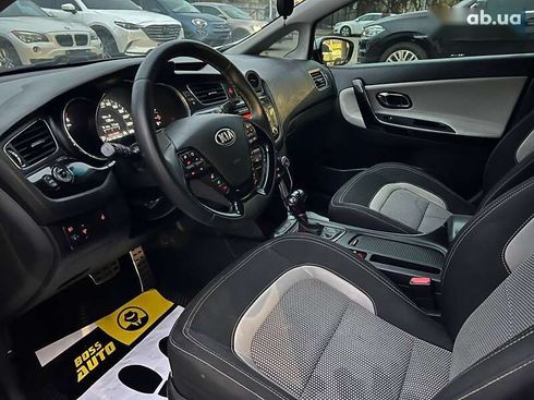 Kia Cee'd 2013 - фото 19