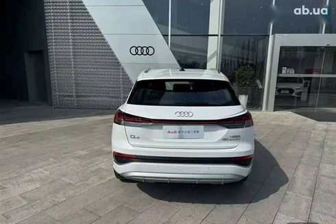 Audi Q4 e-tron 2023 - фото 5