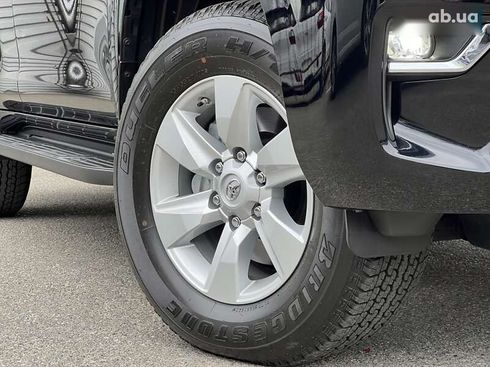 Toyota Land Cruiser Prado 2023 - фото 5