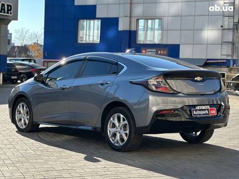 Chevrolet Volt 2018 серый - фото 9