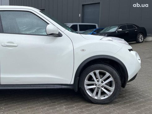 Nissan Juke 2012 белый - фото 13