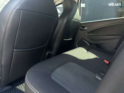 Renault Zoe 2019 - фото 12