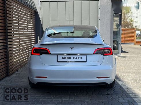 Tesla Model 3 2023 - фото 9