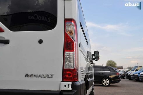 Renault Master 2017 - фото 19