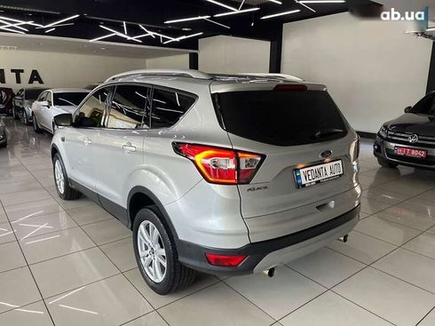 Ford Kuga 2017 - фото 6