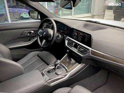 BMW 3 серия 2019 - фото 17