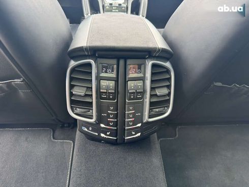 Porsche Cayenne 2015 - фото 20