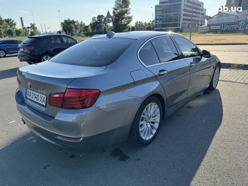 BMW 5 серия 2015 серый - фото 7