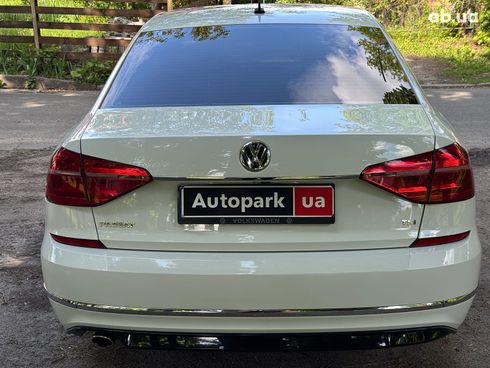 Volkswagen passat b7 2016 белый - фото 3