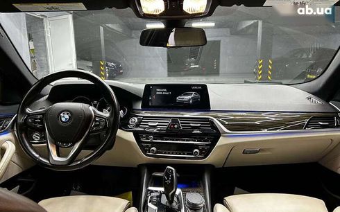 BMW 5 серия 2018 - фото 12