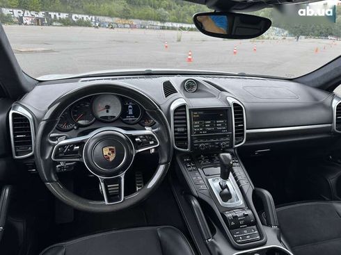 Porsche Cayenne 2015 - фото 17