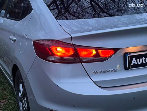 Hyundai Avante 2016 серый - фото 9