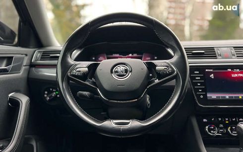 Skoda Superb 2020 - фото 11