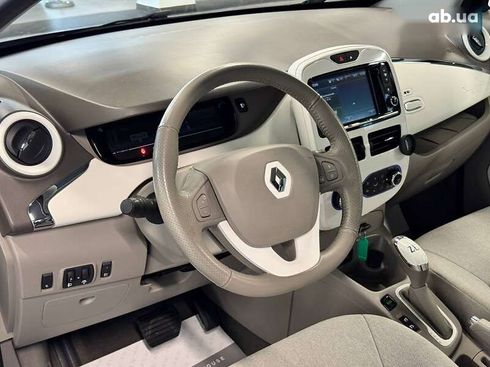 Renault Zoe 2016 - фото 27