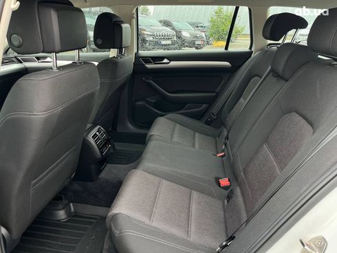 Volkswagen passat b8 2016 белый - фото 33