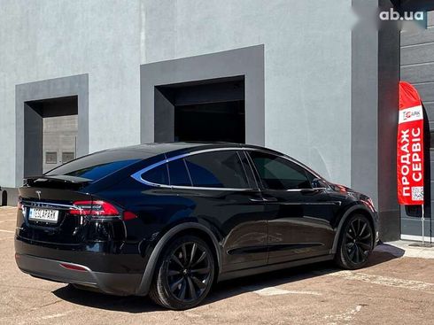 Tesla Model X 2017 - фото 10