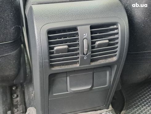 Volkswagen Passat 2010 черный - фото 6