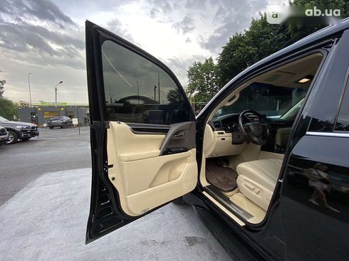 Lexus LX 2015 - фото 26