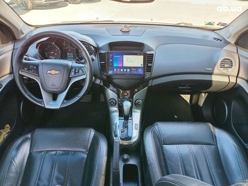 Chevrolet Cruze 2012 белый - фото 14