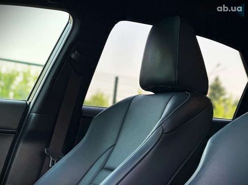Lexus NX 2017 - фото 21
