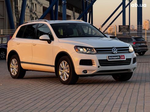 Volkswagen Touareg 2014 белый - фото 9