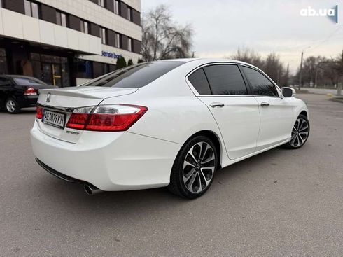 Honda Accord 2013 - фото 8