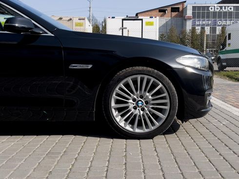 BMW 5 серия 2015 черный - фото 28