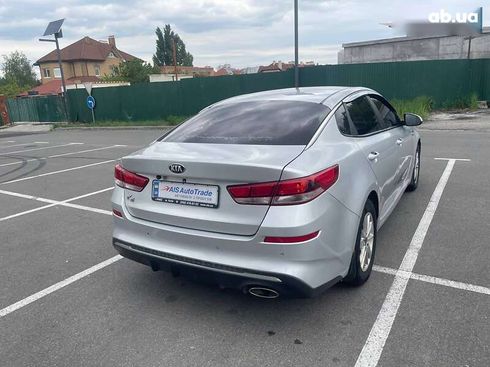 Kia K5 2017 - фото 5