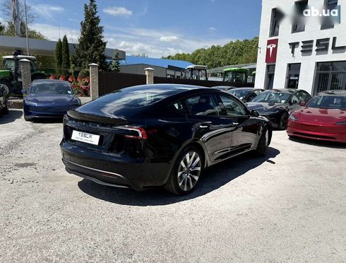 Tesla Model 3 2024 - фото 20