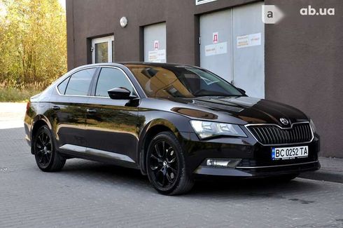 Skoda Superb 2016 - фото 3