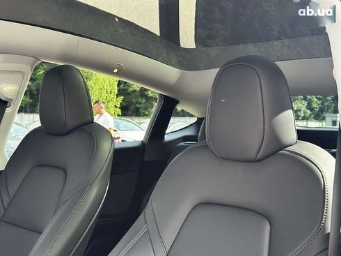Tesla Model Y 2024 - фото 14