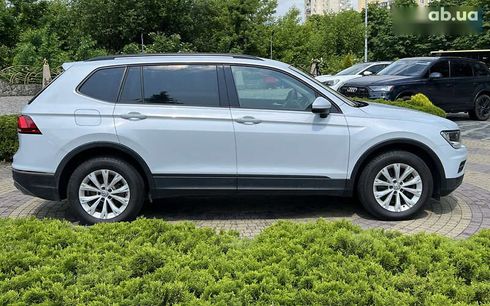 Volkswagen Tiguan 2017 - фото 10