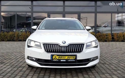 Skoda Superb 2018 - фото 6