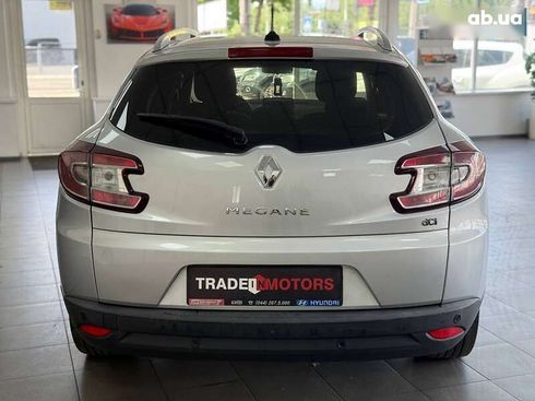 Renault Megane 2012 - фото 10