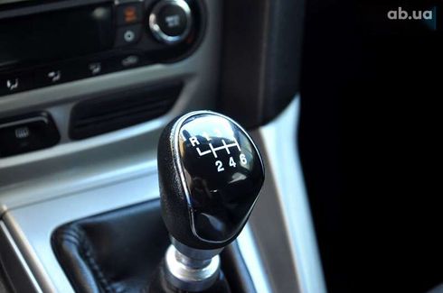 Ford Focus 2011 - фото 30