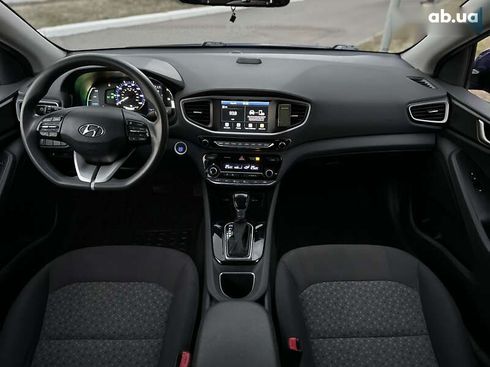 Hyundai Ioniq 2019 - фото 26