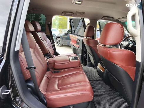 Lexus LX 2017 - фото 17