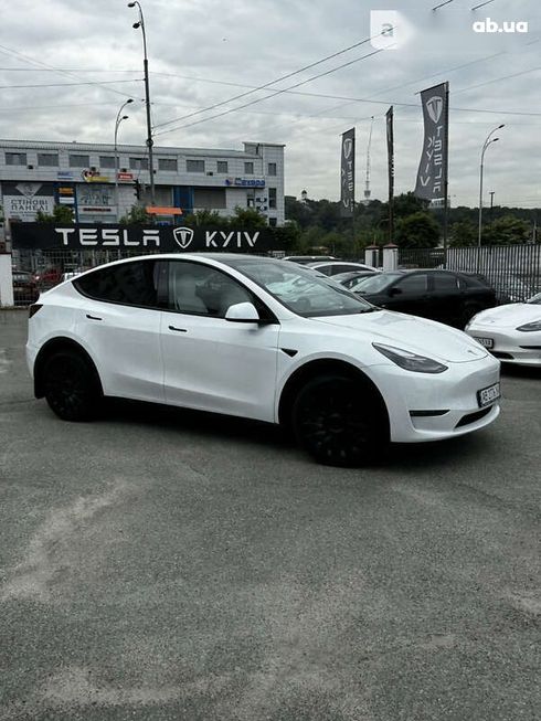 Tesla Model Y 2023 - фото 27