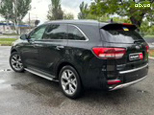 Kia Sorento 2015 черный - фото 3
