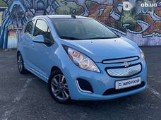 Продаж вживаних Chevrolet Spark 2016 року - купити на Автобазарі