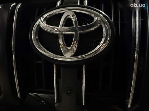 Toyota Land Cruiser Prado 2016 - фото 6