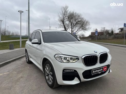 BMW X3 2018 белый - фото 7