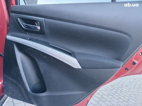 Suzuki SX4 2019 красный - фото 8