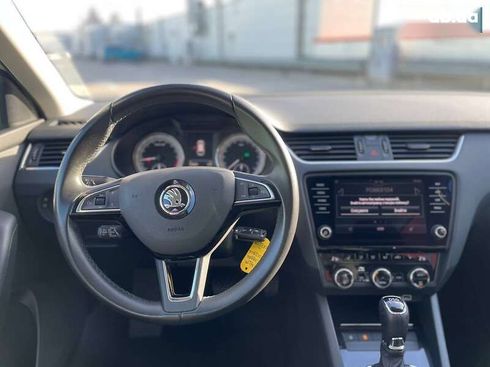 Skoda Octavia 2020 - фото 20