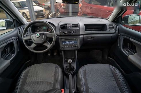 Skoda Fabia 2011 - фото 19