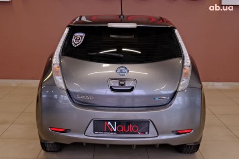 Nissan Leaf 2015 серый - фото 6