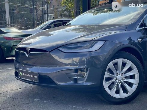 Tesla Model X 2018 - фото 8