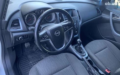 Opel Astra 2013 - фото 10