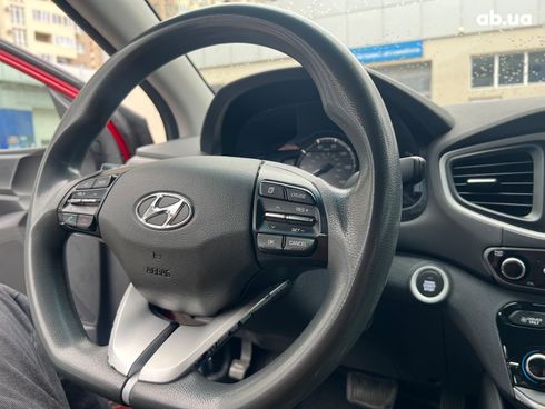 Hyundai Ioniq 2019 красный - фото 34